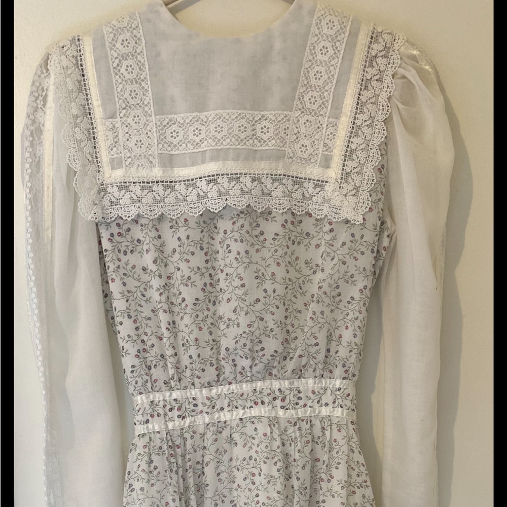 Vintage 1970’s cottagecore prairie dress